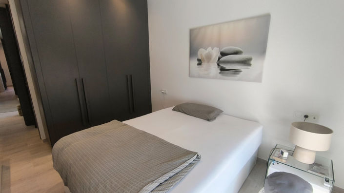 Image No.11-3 Bed Villa for sale