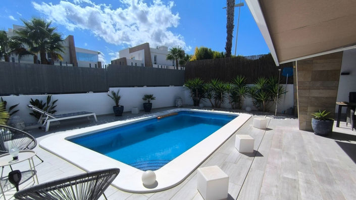 Image No.22-3 Bed Villa for sale