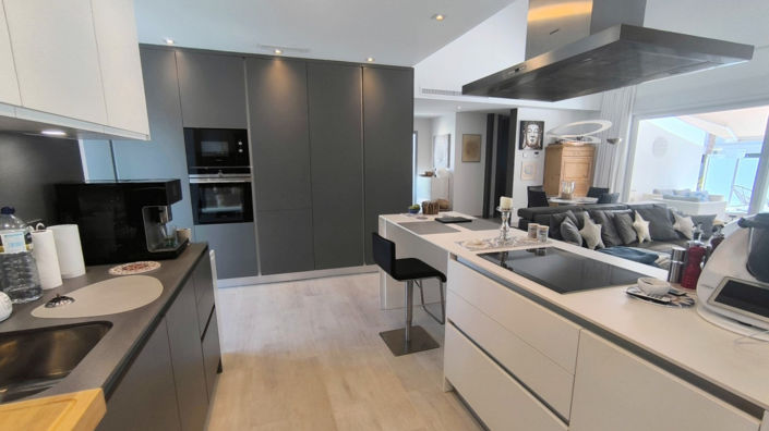 Image No.8-3 Bed Villa for sale