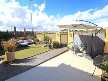 49152_stylish_three_bedroom_detached_villa_with_space_for_a_pool_240925084707_img_7326