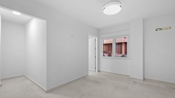 Image No.19-3 Bed Apartment for sale