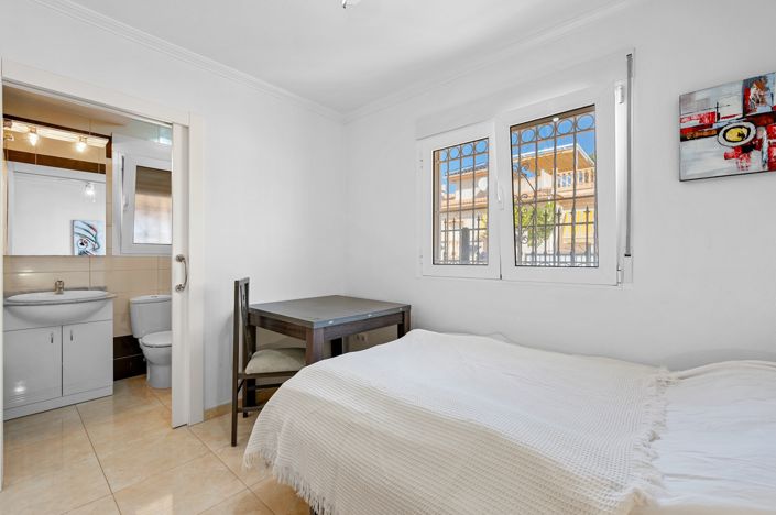 Image No.23-5 Bed Villa for sale