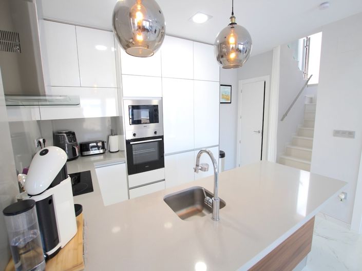 Image No.7-3 Bed Villa for sale