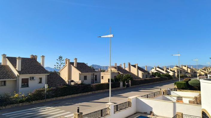 Image No.28-3 Bed Villa for sale