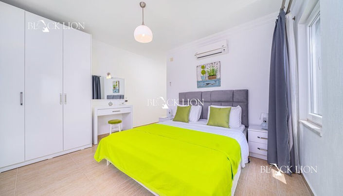 Image No.15-5 Bed Villa for sale