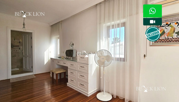 Image No.15-4 Bed Property for sale