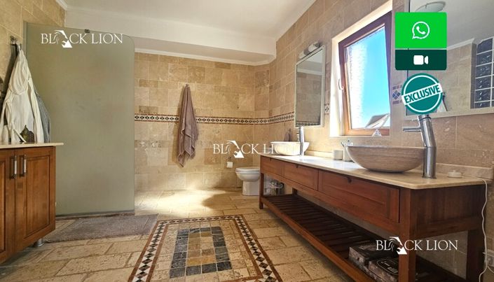 Image No.21-4 Bed Property for sale