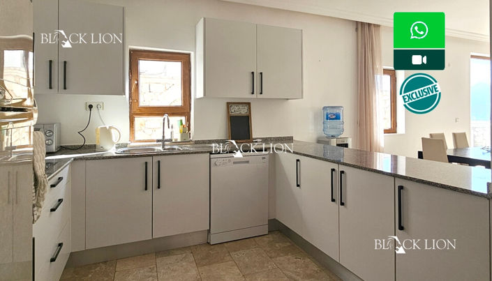 Image No.30-4 Bed Property for sale