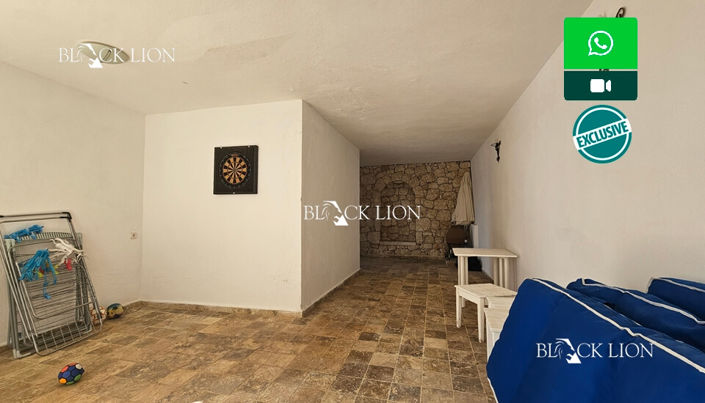 Image No.35-4 Bed Property for sale