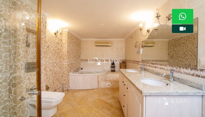 Image No.25-4 Bed Property for sale