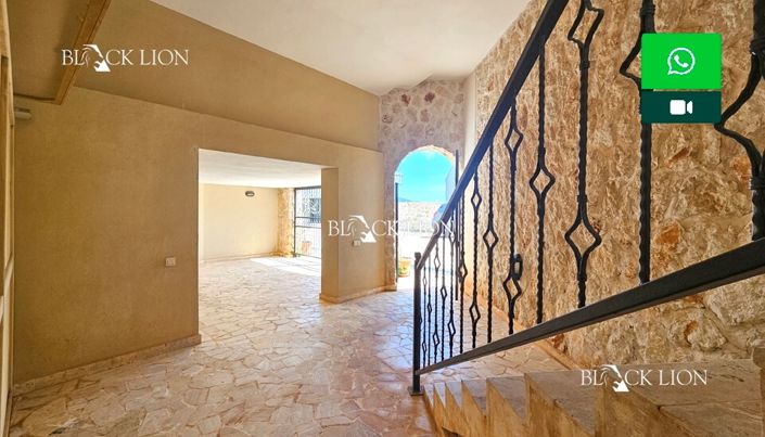 Image No.39-4 Bed Property for sale