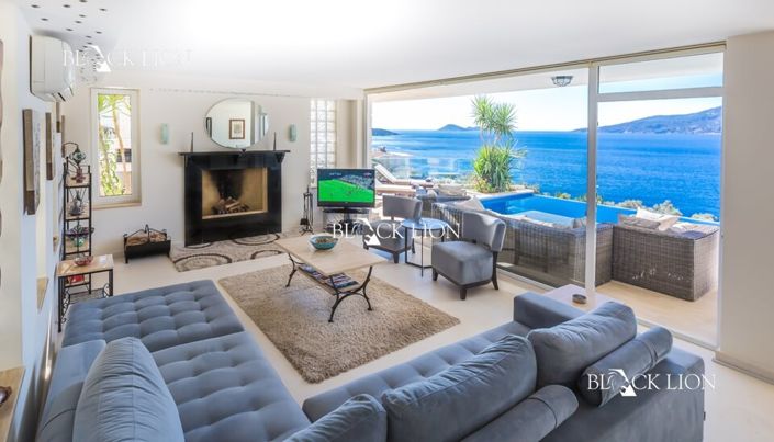 Image No.19-4 Bed Property for sale