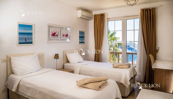 Image No.14-3 Bed Villa for sale