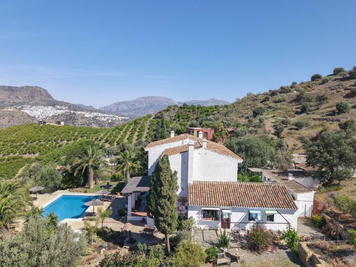 Image No.9-7 Bed Hotel for sale