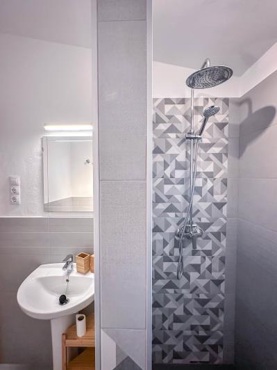 Image No.50-7 Bed Hotel for sale