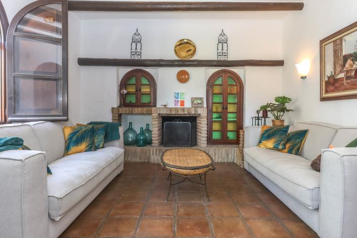 Image No.8-6 Bed Villa / Detached for sale