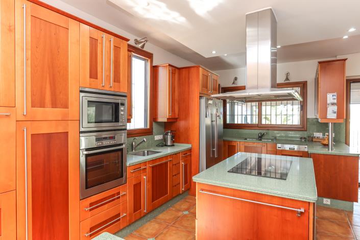 Image No.19-6 Bed Villa / Detached for sale