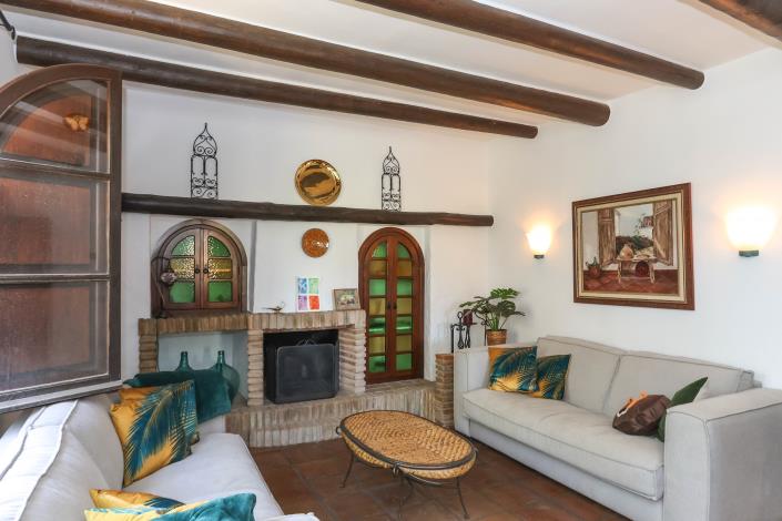 Image No.28-6 Bed Villa / Detached for sale