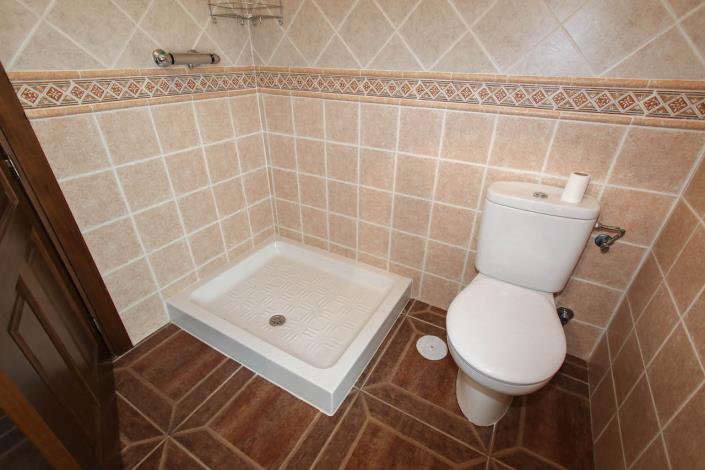 Image No.8-7 Bed Villa / Detached for sale