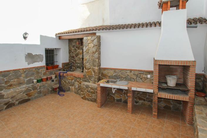 Image No.15-7 Bed Villa / Detached for sale