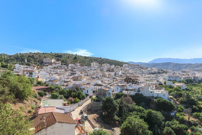 Image No.32-2 Bed Villa / Detached for sale