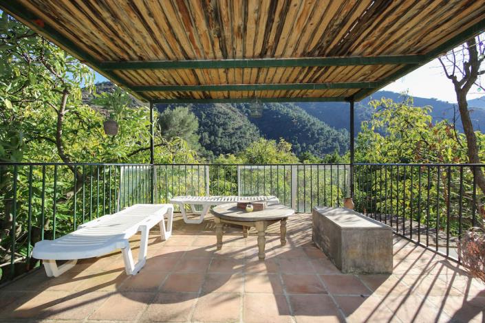 Image No.4-1 Bed Farmhouse for sale