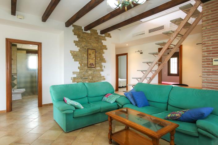 Image No.9-5 Bed Villa / Detached for sale