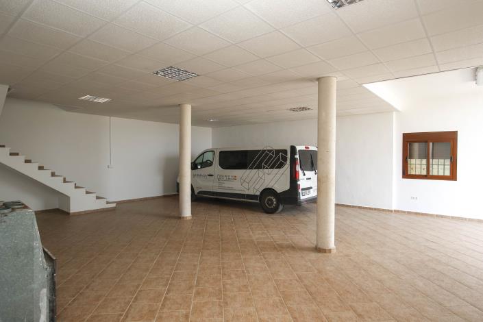 Image No.28-5 Bed Villa / Detached for sale