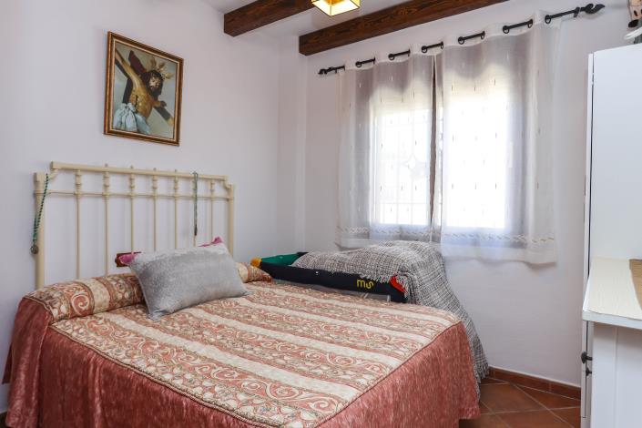 Image No.18-3 Bed Villa / Detached for sale