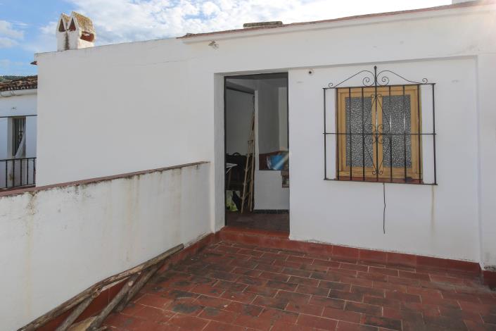 Image No.5-4 Bed Townhouse for sale