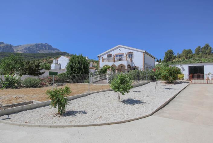 Image No.6-4 Bed Villa / Detached for sale