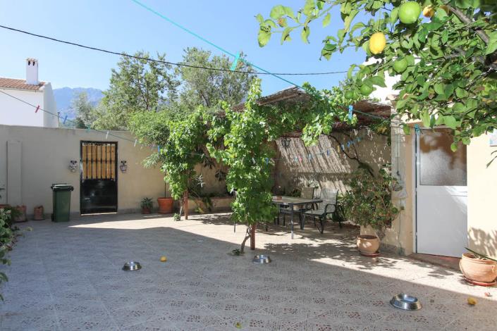 Image No.26-4 Bed Villa / Detached for sale