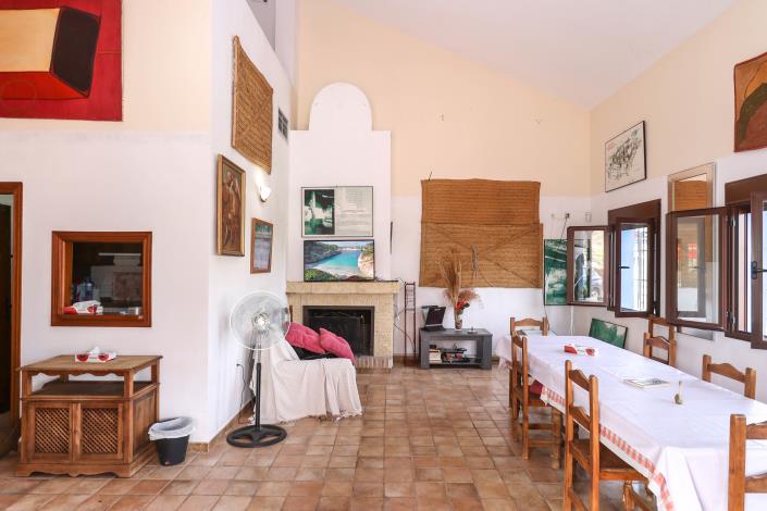 Image No.4-Un hôtel de 14 chambres à vendre à Guaro