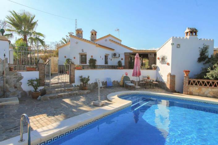 Image No.50-3 Bed Villa / Detached for sale