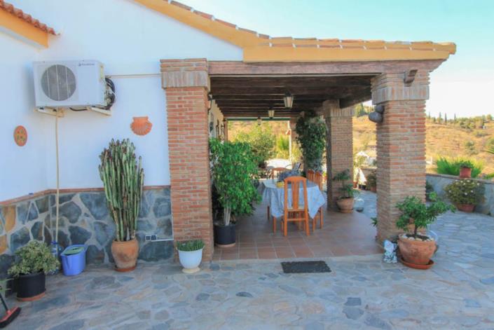 Image No.11-3 Bed Villa / Detached for sale