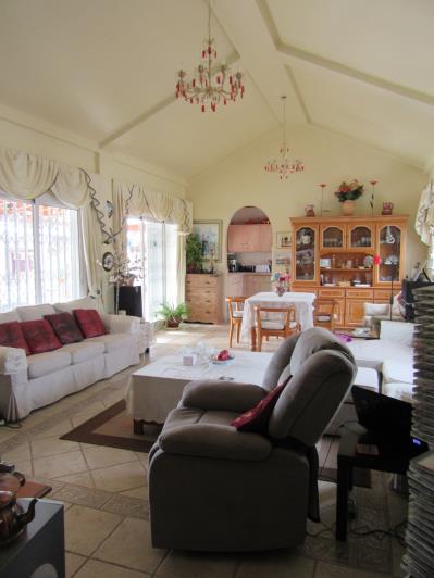 Image No.43-5 Bed Villa / Detached for sale