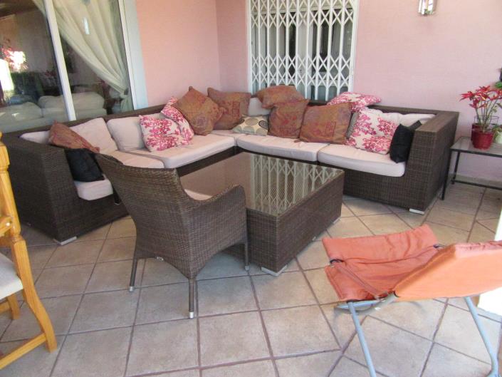 Image No.47-5 Bed Villa / Detached for sale