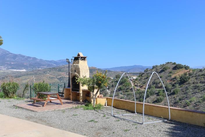 Image No.43-4 Bed Villa / Detached for sale