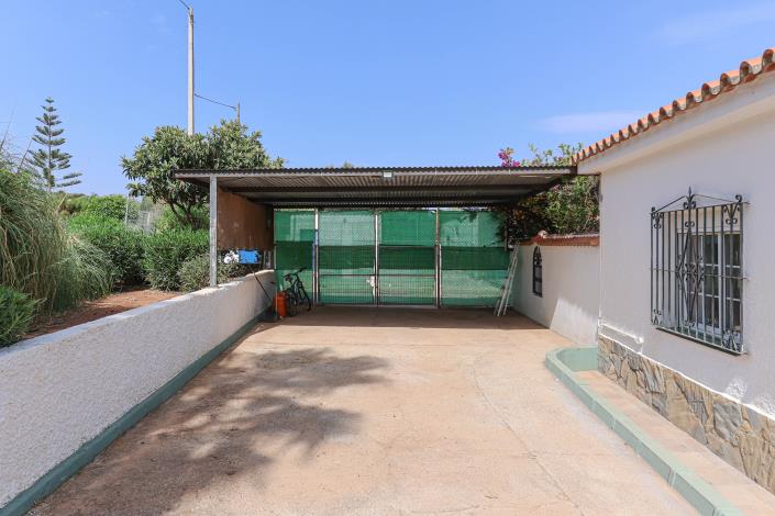 Image No.50-5 Bed Villa / Detached for sale