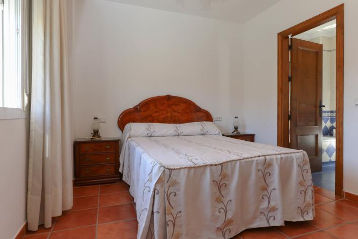 Image No.16-4 Bed Villa / Detached for sale