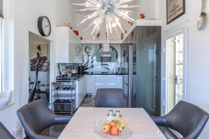 Image No.17-4 Bed Villa / Detached for sale