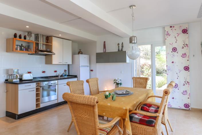 Image No.43-4 Bed Villa / Detached for sale