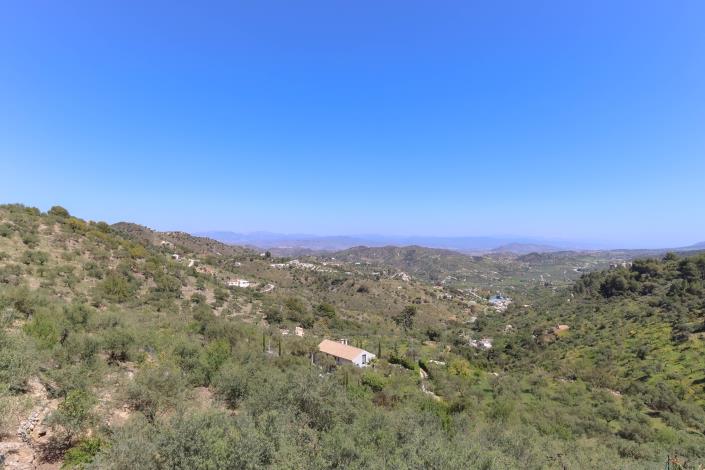 Image No.61-4 Bed Villa / Detached for sale