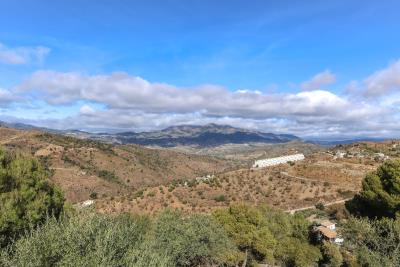 4-c23c0f86247804fa50226aecd8b0b2c8