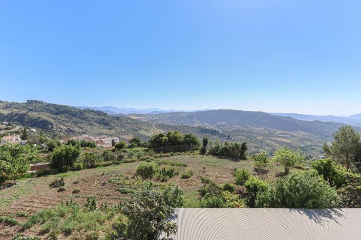 Image No.44-4 Bed Townhouse for sale