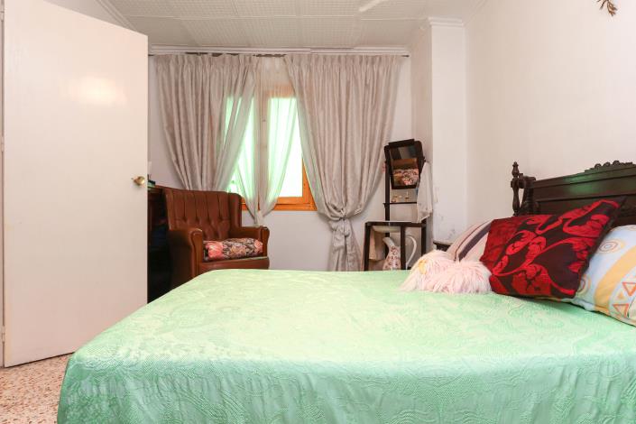 Image No.20-4 Bed Villa / Detached for sale