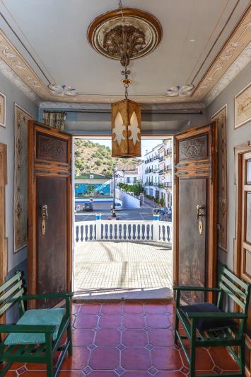 Image No.7-5 Bed Townhouse for sale