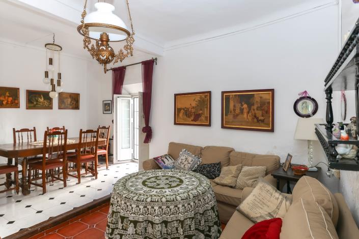 Image No.24-5 Bed Townhouse for sale