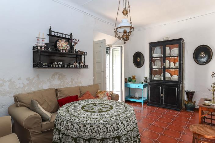 Image No.25-5 Bed Townhouse for sale