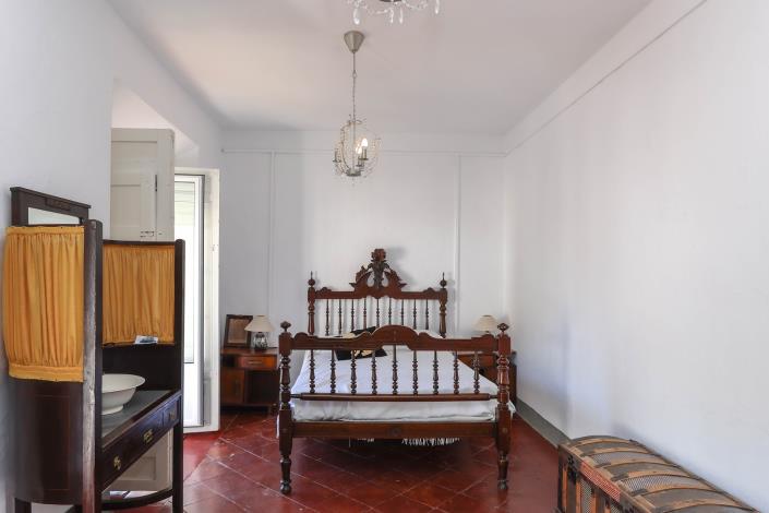 Image No.33-5 Bed Townhouse for sale